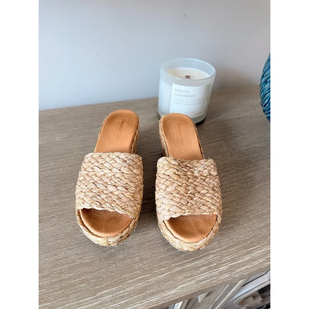 Chocolat Blu Yuma Platform Wedge Sandals Womens Natural Tan Size 6.5